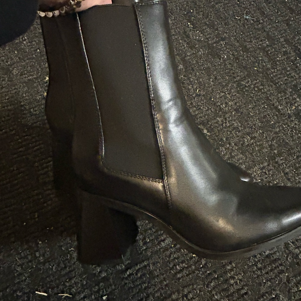 Zara Black Chelsea Block Heel Ankle Boots